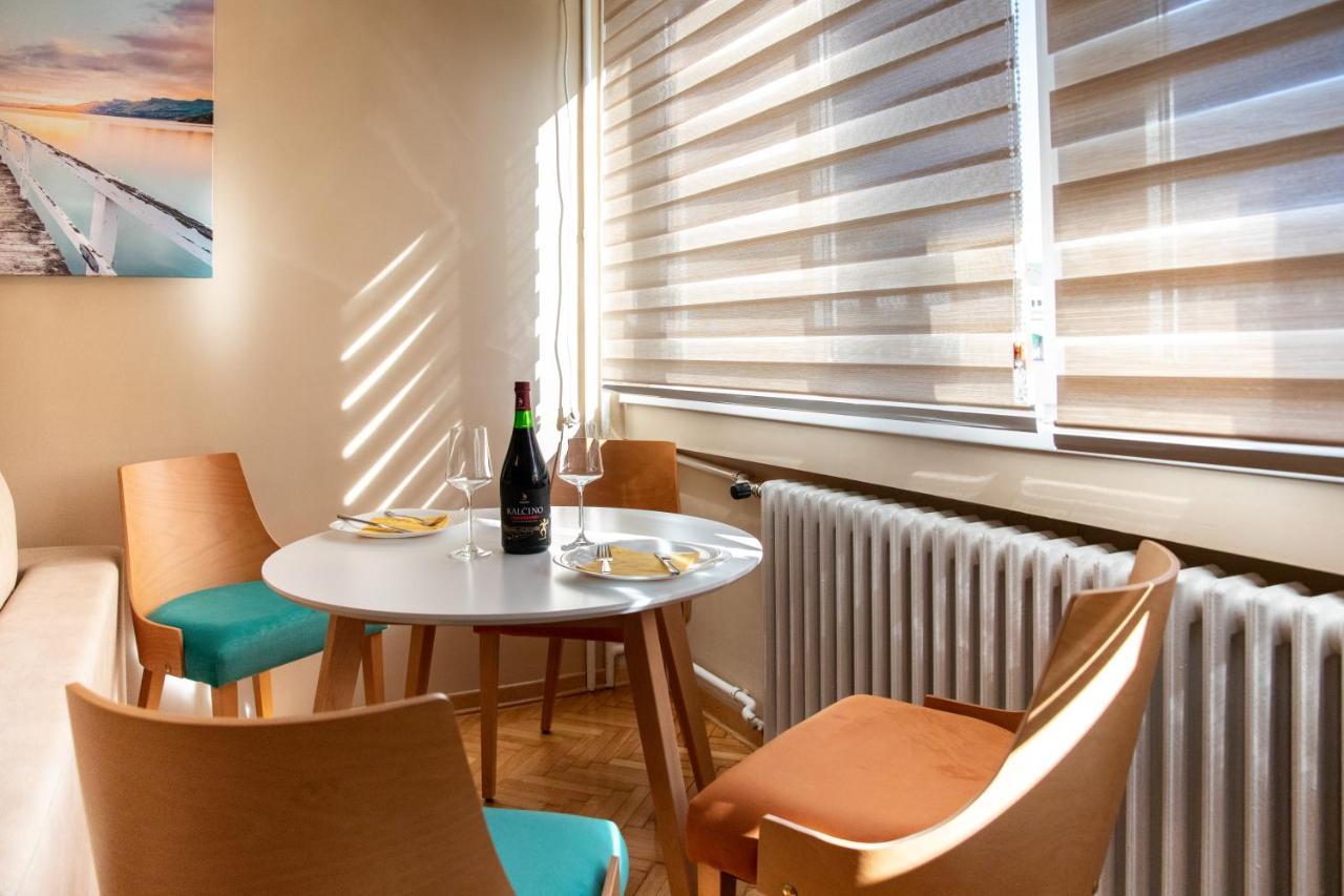 Ferienwohnung Nikolas Belgrad Exterior foto